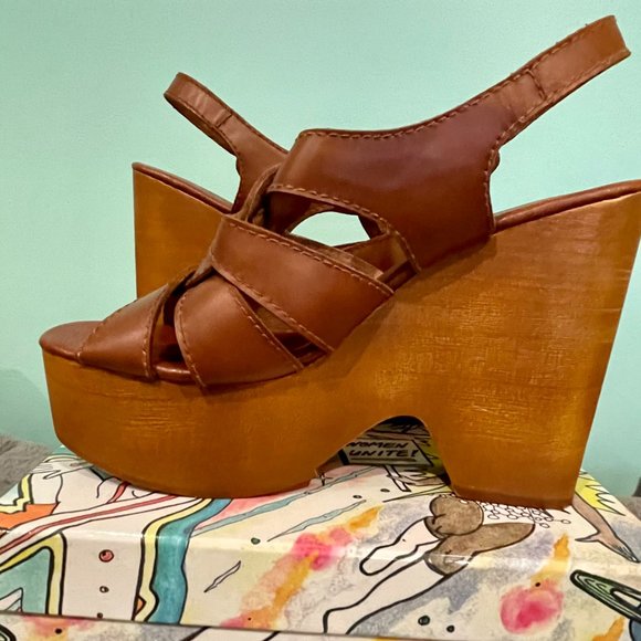Jeffrey Campbell Auburn Platform Size 11 - Picture 10 of 12